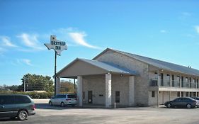 Bastrop Inn